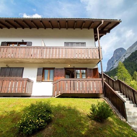 A un passo dagli impianti - Penia di Canazei Esterno foto